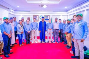 Nasarawa State Governor Engr. Abdullahi A Sule in a group photo with the board and management of the Sasakawa Africa Association (SAA) during a courtesy visit at the Government House, Lafia (2)